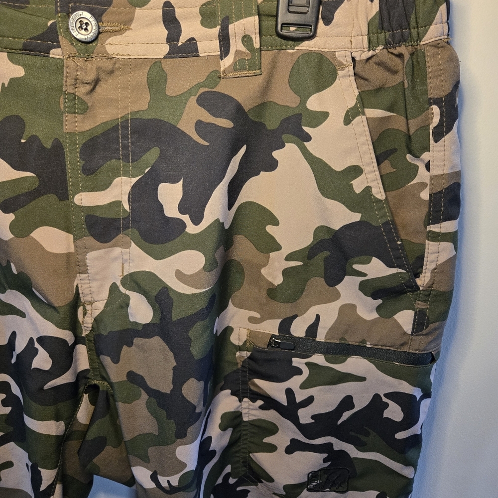 Fintech Camo Shorts Mens Large 36 Elastic Side Waist 9-inch Inseam - Picture 4 of 8